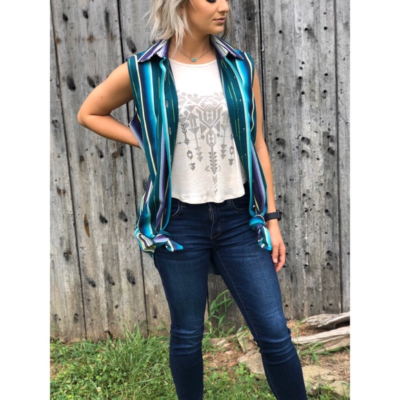 [ BRAND NEW ] Serape Button Down Tunic - Picture 3 of 3